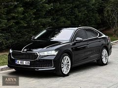 2025 HATASIZ BOYASIZ 1.5 TSİ HYBRİD L&K CRYSTAL GARANTİLİ TABA