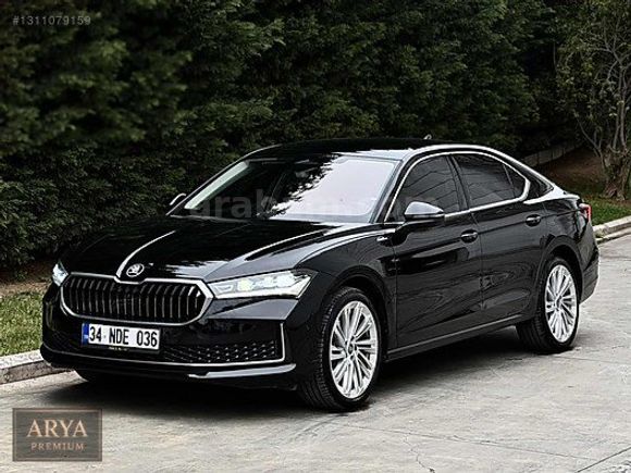 2025 HATASIZ BOYASIZ 1.5 TSİ HYBRİD L&K CRYSTAL GARANTİLİ TABA
