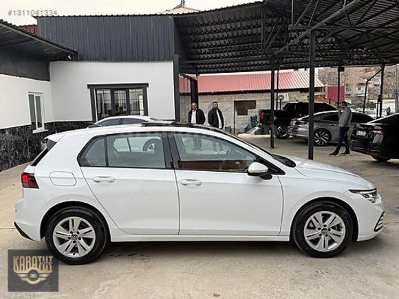 KARATUT AUTO'DAN 2023 HATASIZ GOLF 1.0 eTSİ LİFE CAM TAVAN