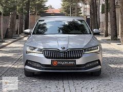 Büyüktekin'den 2022 Skoda Superb 1.5 Tsi Premium 86 Bin Km