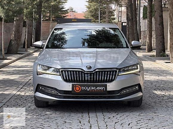 Büyüktekin'den 2022 Skoda Superb 1.5 Tsi Premium 86 Bin Km
