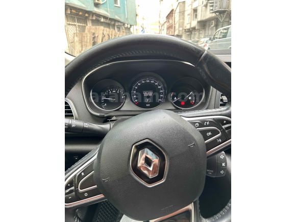 Sahibinden Renault Megane 1.5 Blue DCI Touch 2020 Model 