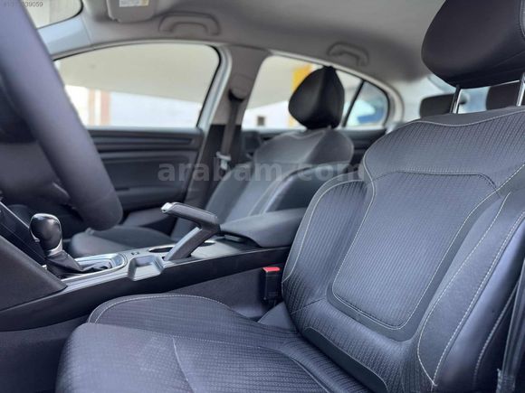 2020 MEGANE 4 1.5 BLUE DCI TOUCH OTOMATİK VİTES 140 BİN KMDE