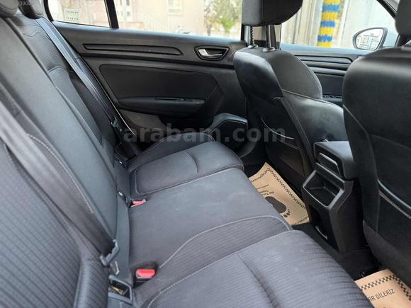 2020 MEGANE 4 1.5 BLUE DCI TOUCH OTOMATİK VİTES 140 BİN KMDE