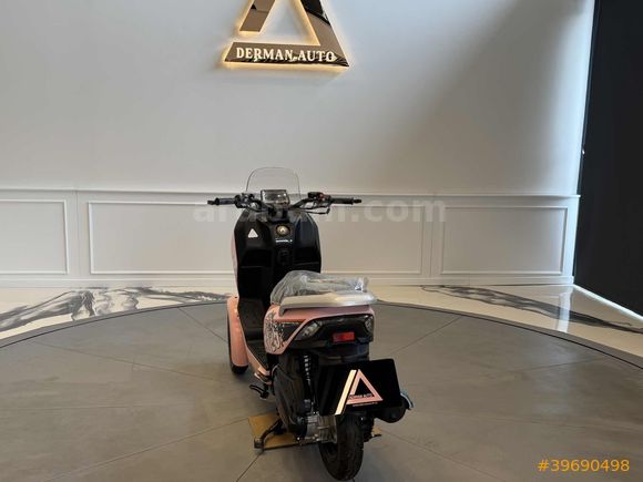 DERMAN AUTO DAN HATASIZ SIFIR 125cc PEMBE MOTOR