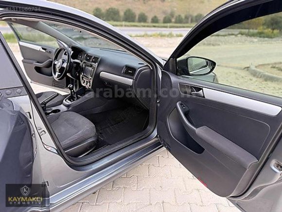 2012 JETTA 1.6 TDİ DEĞİŞENSİZ EMSALSİZ TEMİZLİKTE