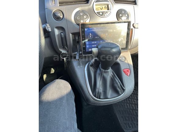 Sahibinden Renault Scenic 1.6 Dynamique 2005 Model Bursa değişensiz boyasız