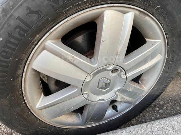 Sahibinden Renault Scenic 1.6 Dynamique 2005 Model Bursa değişensiz boyasız