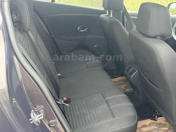 2016 ÇIKIŞLI RENAULT MEGANE 1.5 DCI TOUCH PLUS NAVİGASYON