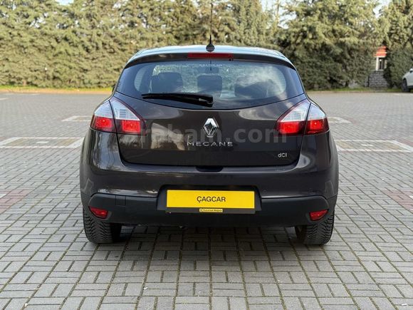 2016 ÇIKIŞLI RENAULT MEGANE 1.5 DCI TOUCH PLUS NAVİGASYON