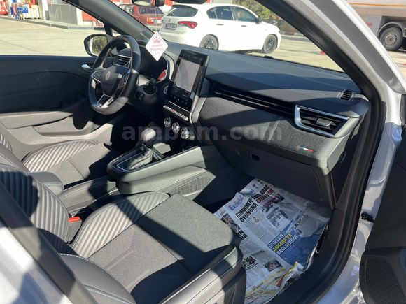 Sahibinden Renault Clio 1.0 TCe Techno Esprit Alpine 2024 Model 
