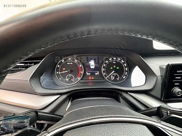 2023ÇIK/DEĞİŞENSİZ TRAMERSİZ 70 B.KM OCTAVİA 1.0 TSI E-TEC HYBRI