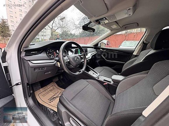 2023ÇIK/DEĞİŞENSİZ TRAMERSİZ 70 B.KM OCTAVİA 1.0 TSI E-TEC HYBRI