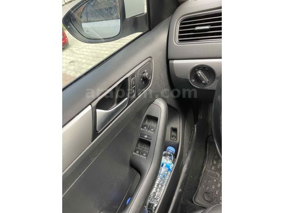 Sahibinden Volkswagen Jetta 1.6 TDi Trendline 2015 Model 