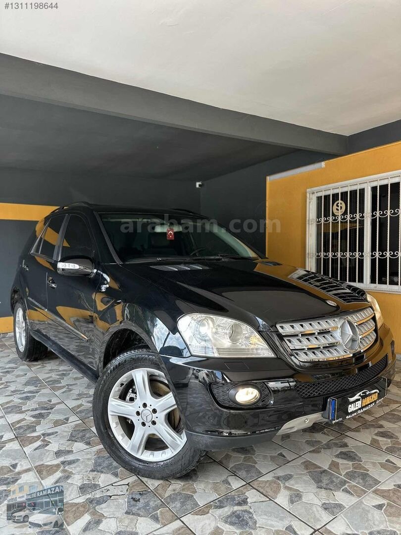 Galeriden Mercedes - Benz ML 280 CDI 2008 Model İstanbul 258.000 km Siyah 1
