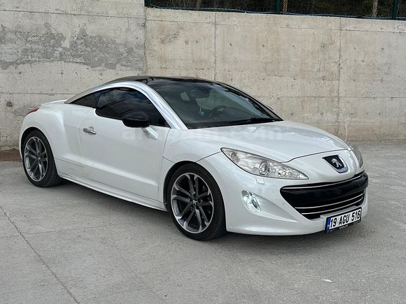 TİTİZLİKLE BİNİLMİŞ RCZ