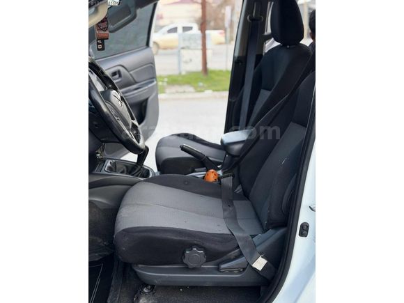 İKAY AUTO'DAN BOL EKSTRALI L200