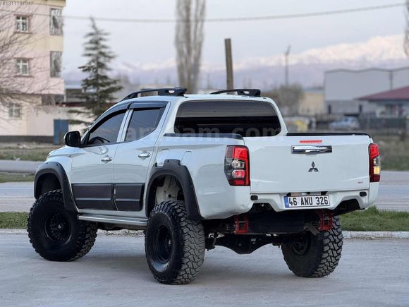 İKAY AUTO'DAN BOL EKSTRALI L200