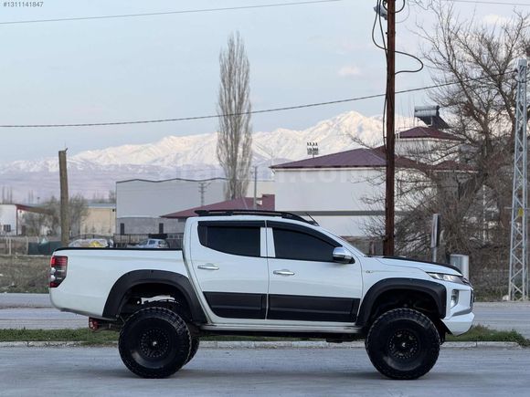 İKAY AUTO'DAN BOL EKSTRALI L200