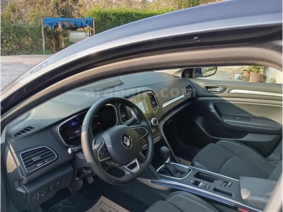 Sahibinden Renault Megane 1.3 TCe Icon 2024 Model
