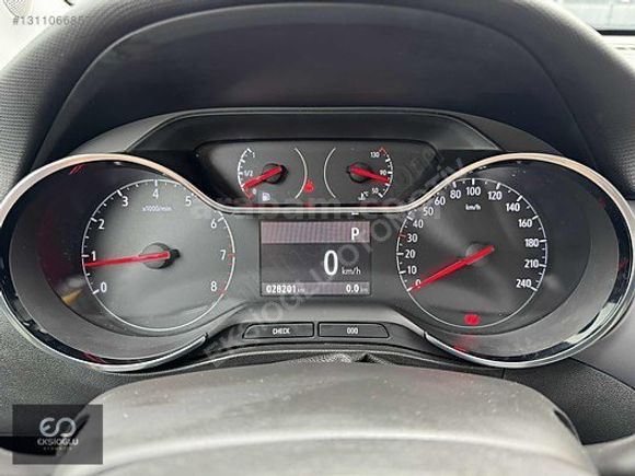 2024 MODEL CROSSLAND 1.2 TURBO ESSENTİAL 28.000 KM HATASIZ