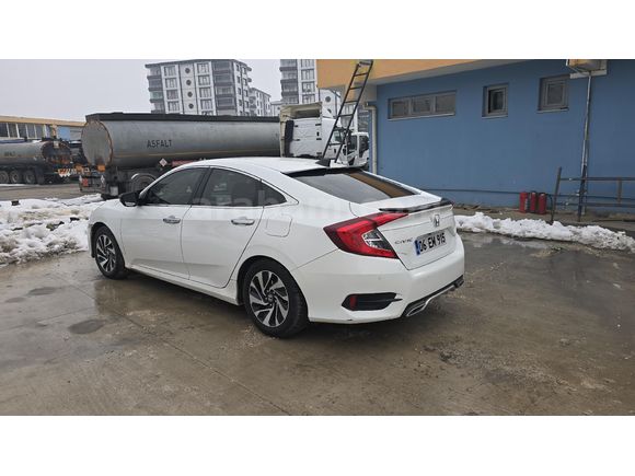 Sahibinden Honda Civic 1.6i VTEC Eco Executive 2018 Model
