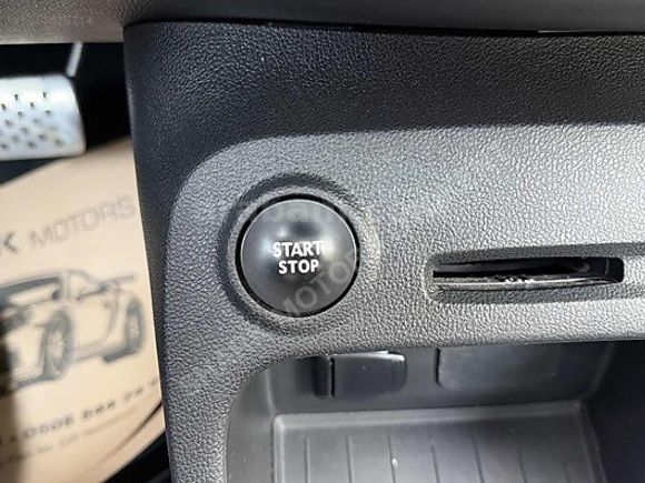 2018 CAPTUR 1.2 TCE ICON CAM TAVAN-61 BİN KM