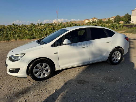 Sahibinden Opel Astra 1.6 CDTI Edition 2017 Model  228.000 km Beyaz