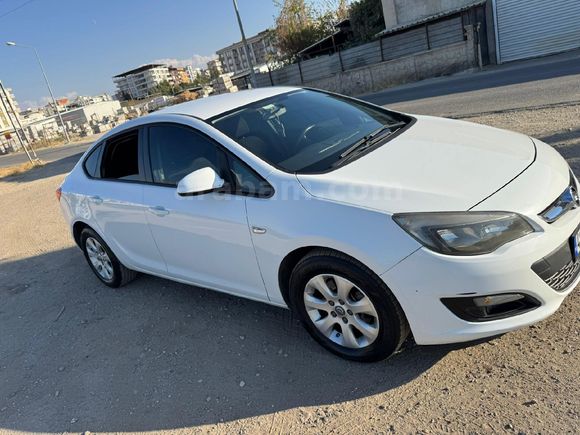 Sahibinden Opel Astra 1.6 CDTI Edition 2017 Model  228.000 km Beyaz