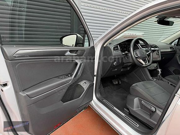 2023 VW TIGUAN 1.5 TSI ACT ELEGANCE 80.000KM DEĞİŞENSİZ