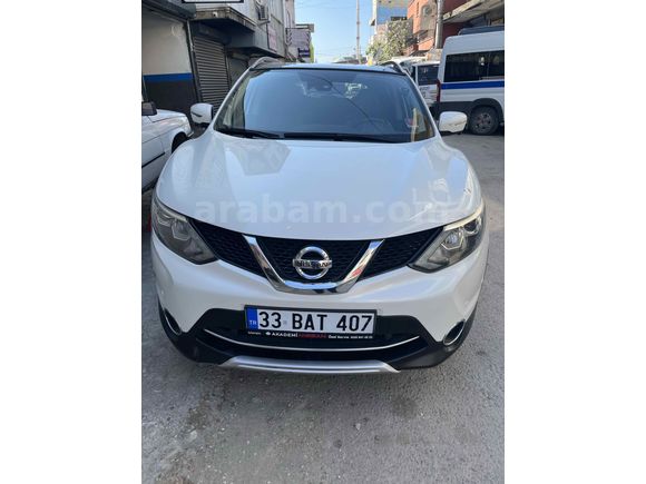 Sahibinden Nissan Qashqai 1.6 dCi Platinum Premium Pack 2015 Model 