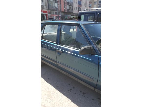 Sahibinden Renault R 9 1.4 Broadway 1998 Model