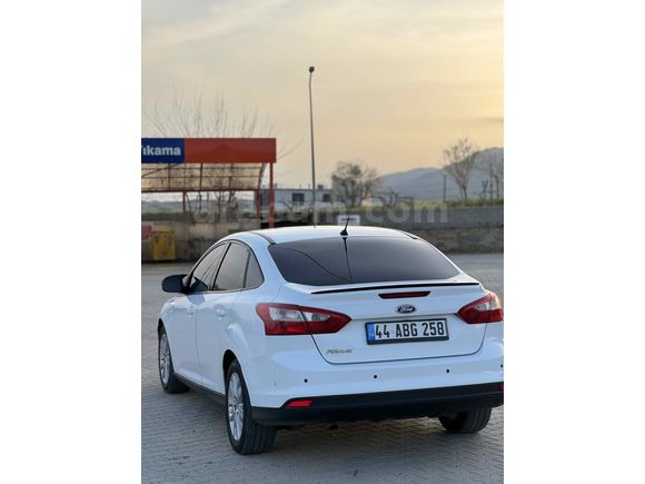 Sahibinden Ford Focus 1.6 TDCi Trend X 2014 Model  252.000 km Beyaz