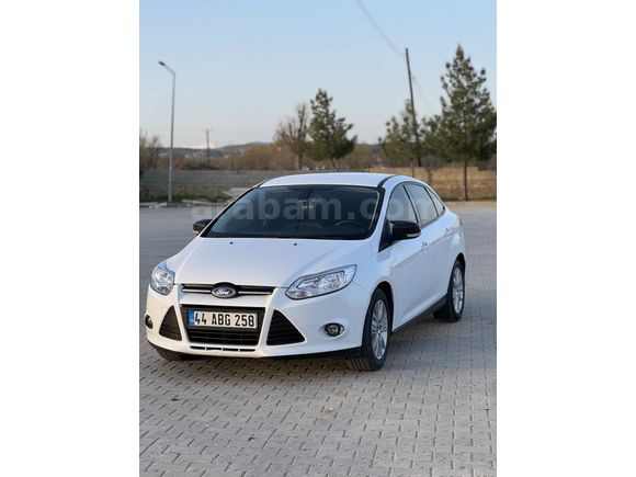 Sahibinden Ford Focus 1.6 TDCi Trend X 2014 Model  252.000 km Beyaz