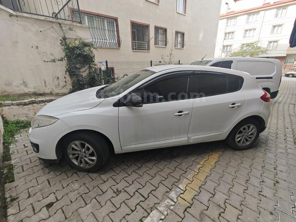 Memurdan Çok Temiz Renault Megane 1.6 Extreme 2012 Model dolu full paket