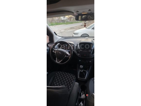 Sahibinden Ford Tourneo Courier 1.5 TDCi Titanium Plus 2018 Model