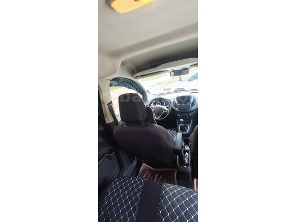 Sahibinden Ford Tourneo Courier 1.5 TDCi Titanium Plus 2018 Model