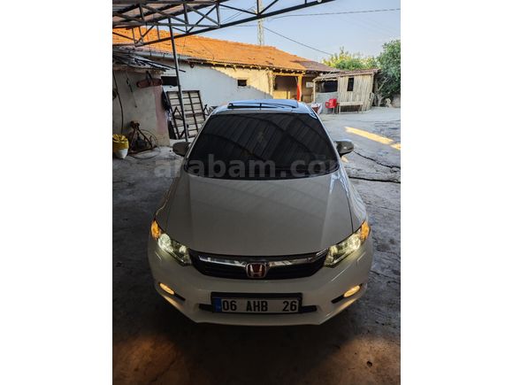 Sahibinden Honda Civic 1.6i VTEC Eco Elegance 2012 Model