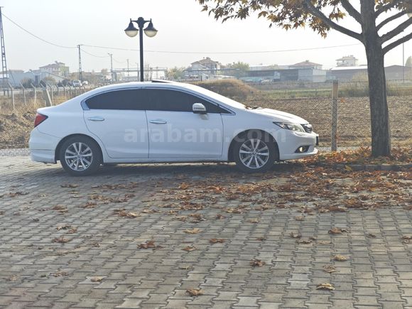 Sahibinden Honda Civic 1.6i VTEC Eco Elegance 2012 Model