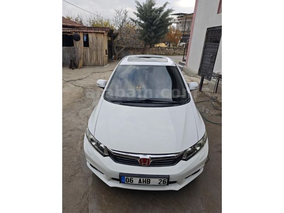 Sahibinden Honda Civic 1.6i VTEC Eco Elegance 2012 Model