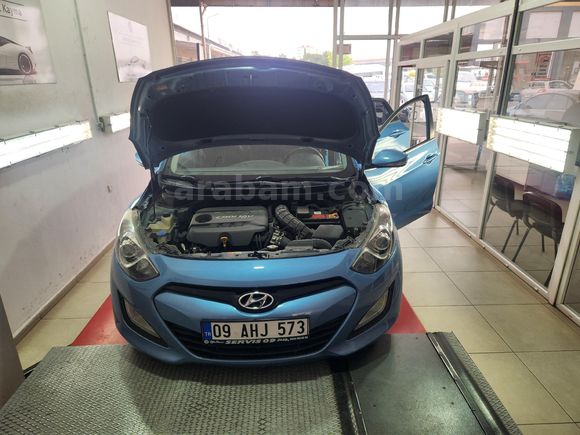 Sahibinden Hyundai i30 1.6 CRDi Style 2013 Model