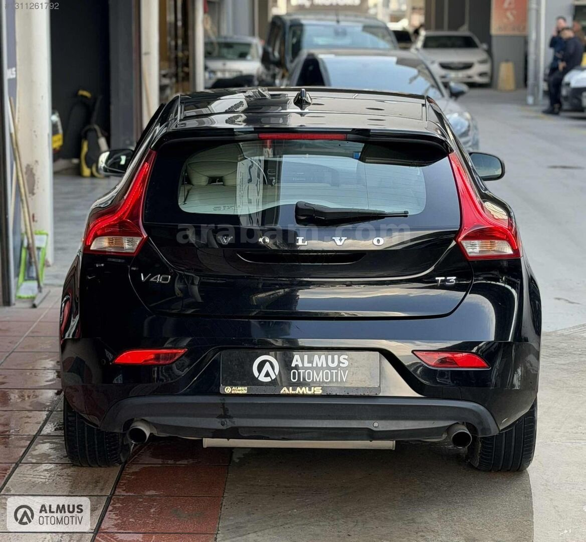 Galeriden Volvo V40 1.5 Inscription 2018 Model İzmir 144.000 km Siyah 5