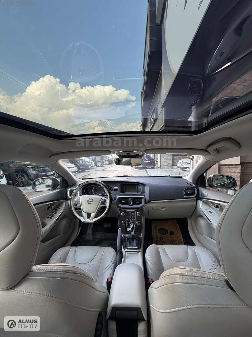 Galeriden Volvo V40 1.5 Inscription 2018 Model İzmir 144.000 km Siyah 7