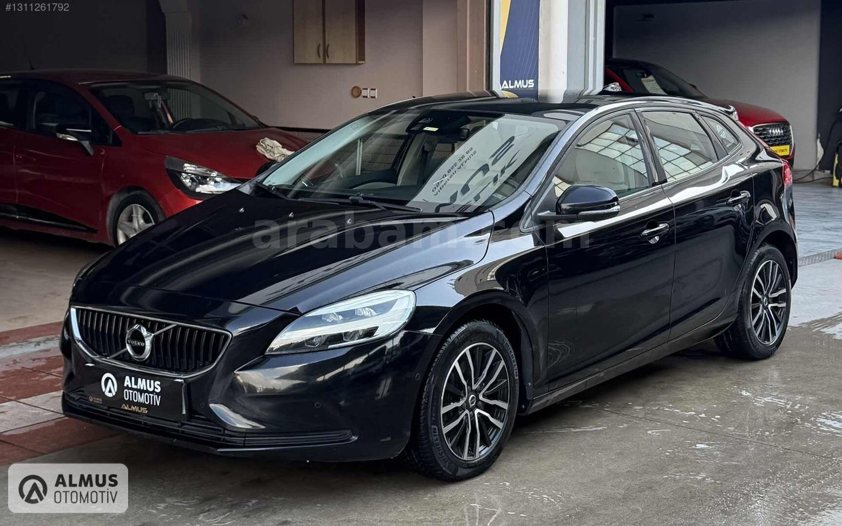 Galeriden Volvo V40 1.5 Inscription 2018 Model İzmir 144.000 km Siyah 3
