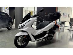 SIFIR 2025 MODEL -HONDA PCX DELUX 125 LİK-VADELİ VE KARTA TAKSİT