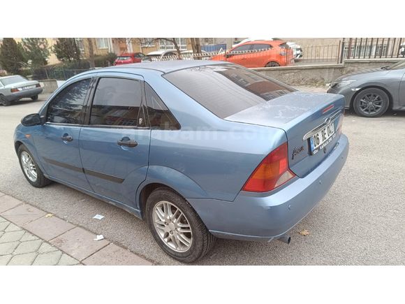 Sahibinden Ford Focus 1.6 Ghia 2002 Model