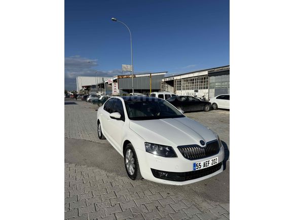 Cam tavanlı düşük km dolular dolusu 