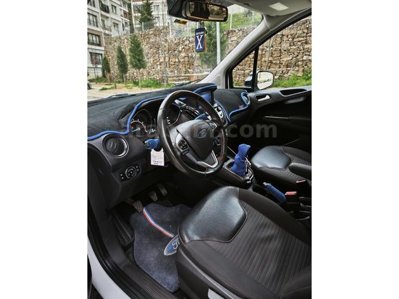 Sahibinden Ford Tourneo Courier ful servis bakımlı