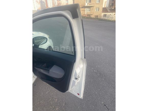 Sahibinden Fiat Linea 1.4 Fire Easy 2013 Model Sivas