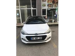 Galeriden Hyundai i20 1.4 MPI Elite Panorama 2016 Model 2017 çıkışlı  Ankara 144.000 km Beyaz